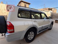 ميتسوبيشي باجيرو